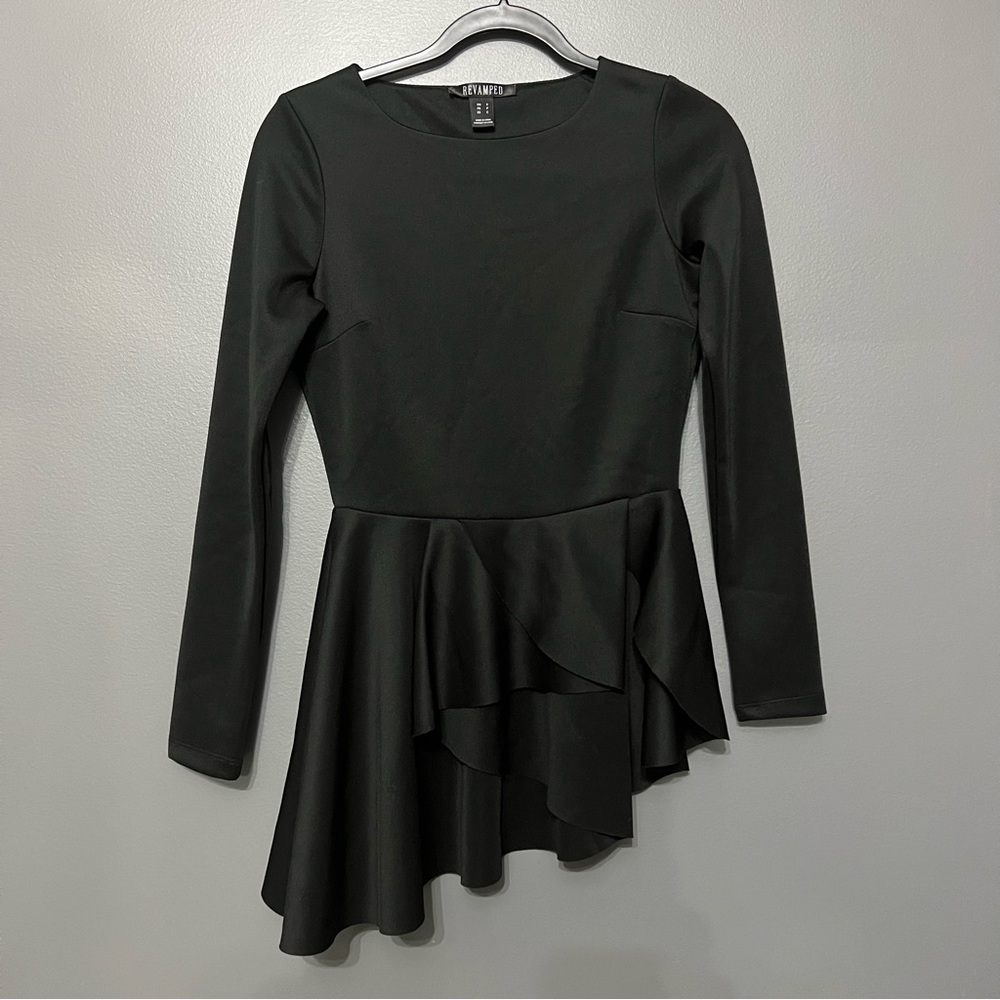 Asymmetrical Peplum Long Sleeve top